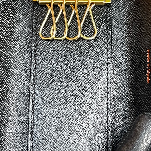 🌸Epi Multicles 4 Leather Ring Key Case - Picture 6 of 14